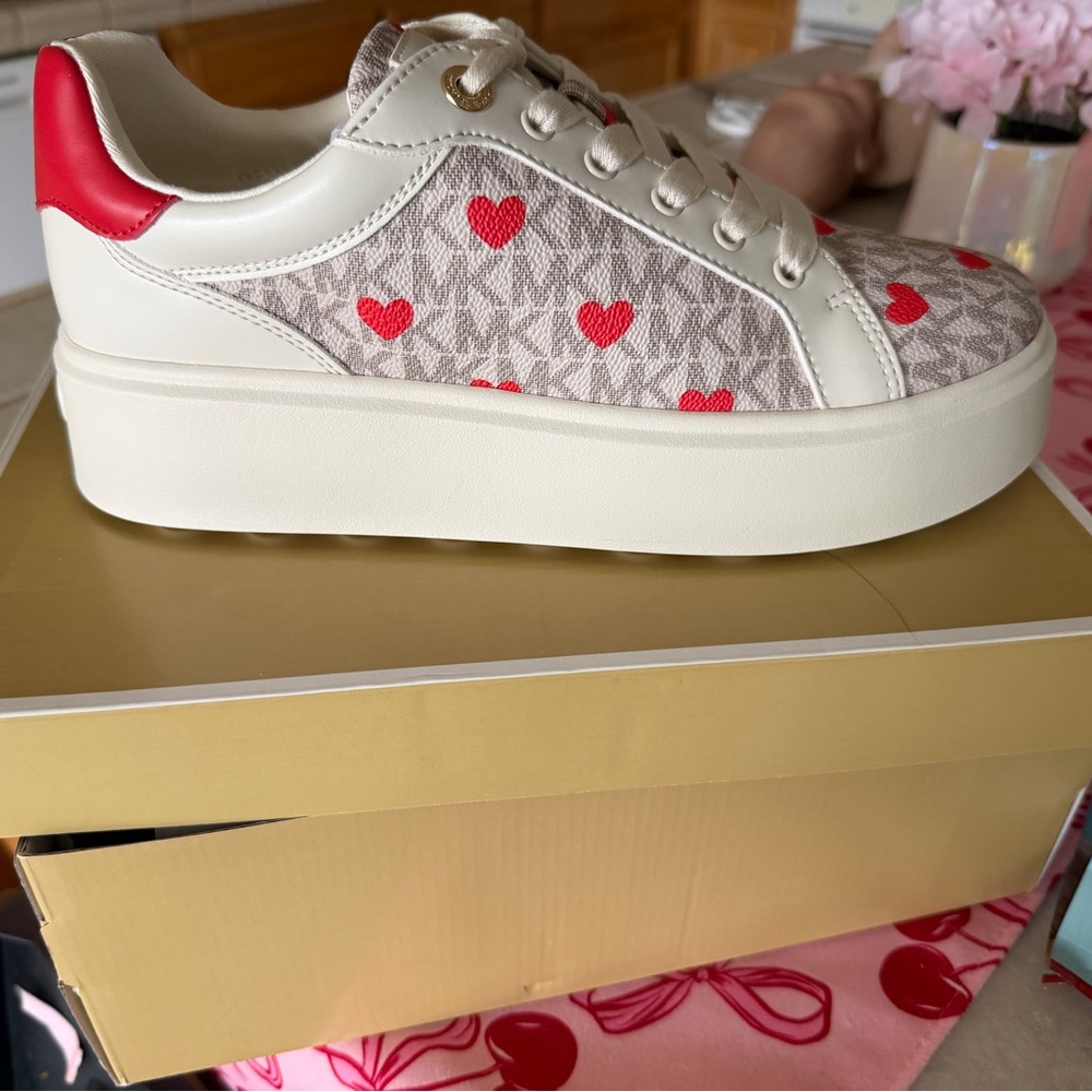 New MK shoes